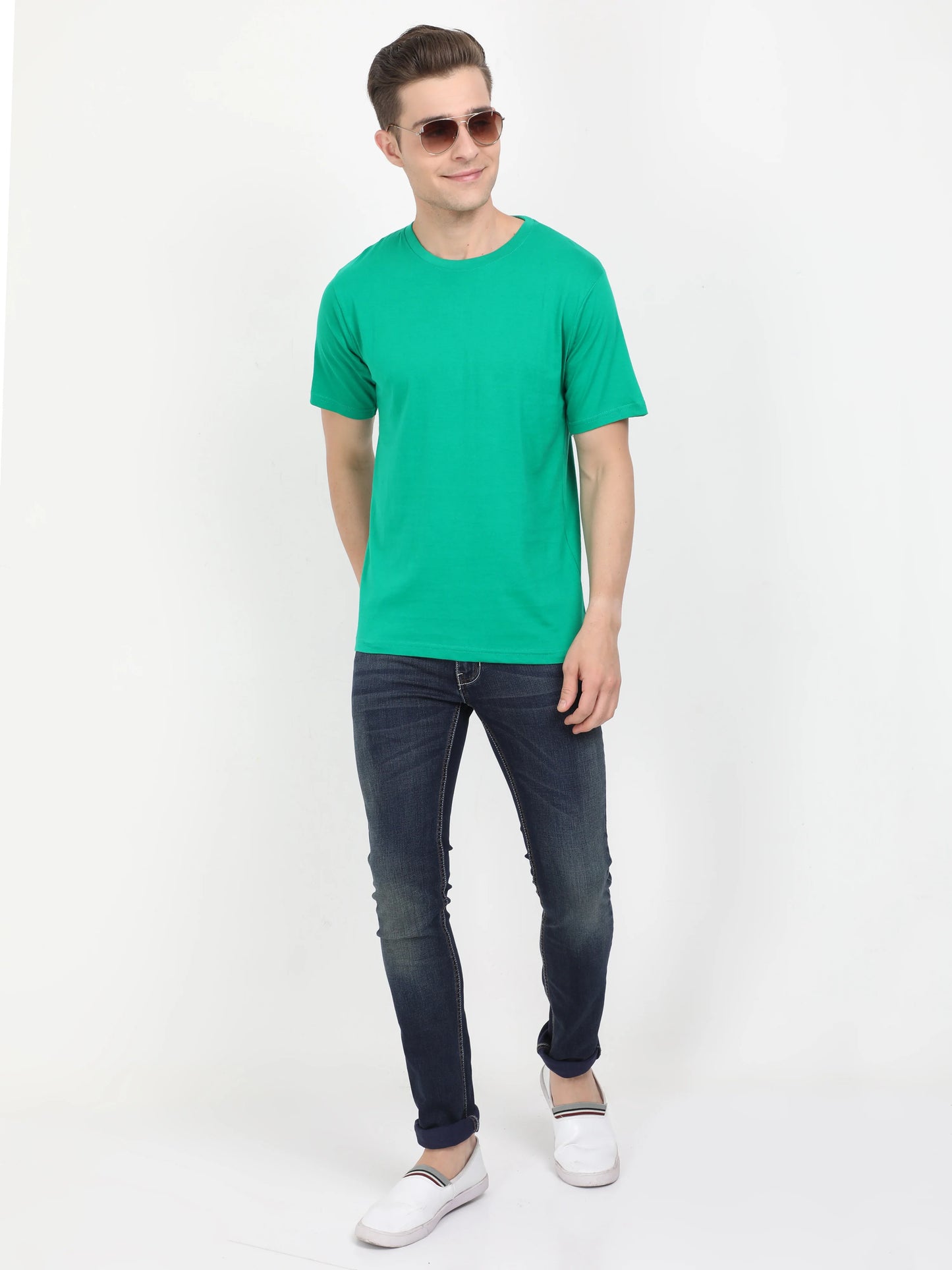 Men's Cotton Plain Round Neck Half Sleeve Pakistan Green Color T-Shirt